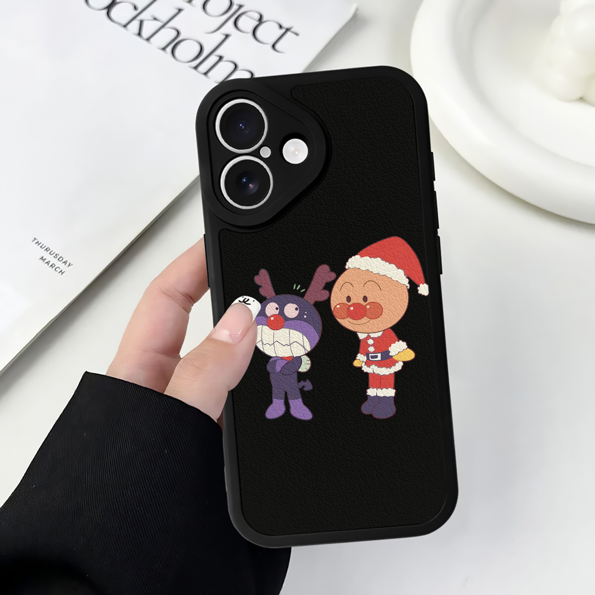 （画像用） アンパンマン Anpanman 【iPhone 16シリーズ対応】シリコンスマホケース（レザー調） 材質：シリコン